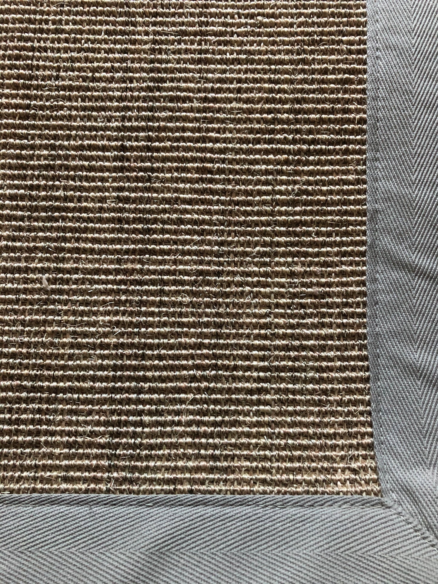 Pale Grey Wool Rug with Dark Grey Linen Binding 120 x 180 cm