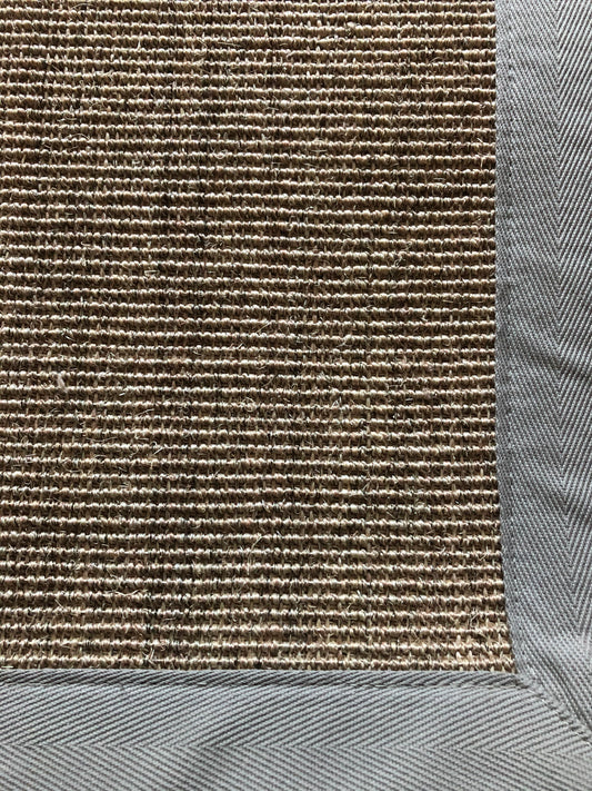 Pale Grey Wool Rug with Dark Grey Linen Binding 120 x 180 cm