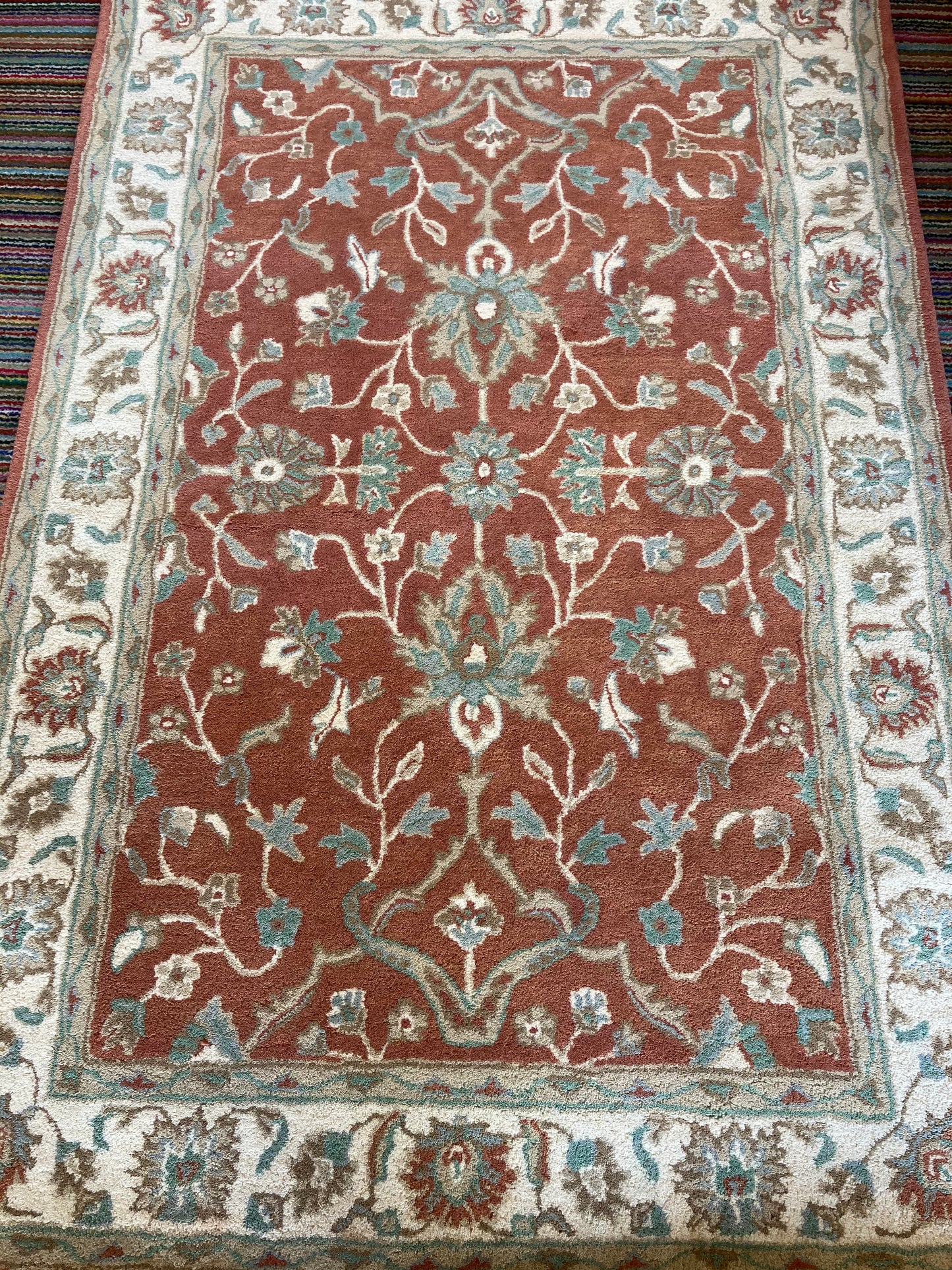 Classic 100% Wool Oriental style rug