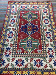 Hand Knotted 100% Wool Coloured Rug 120 x 180 cm