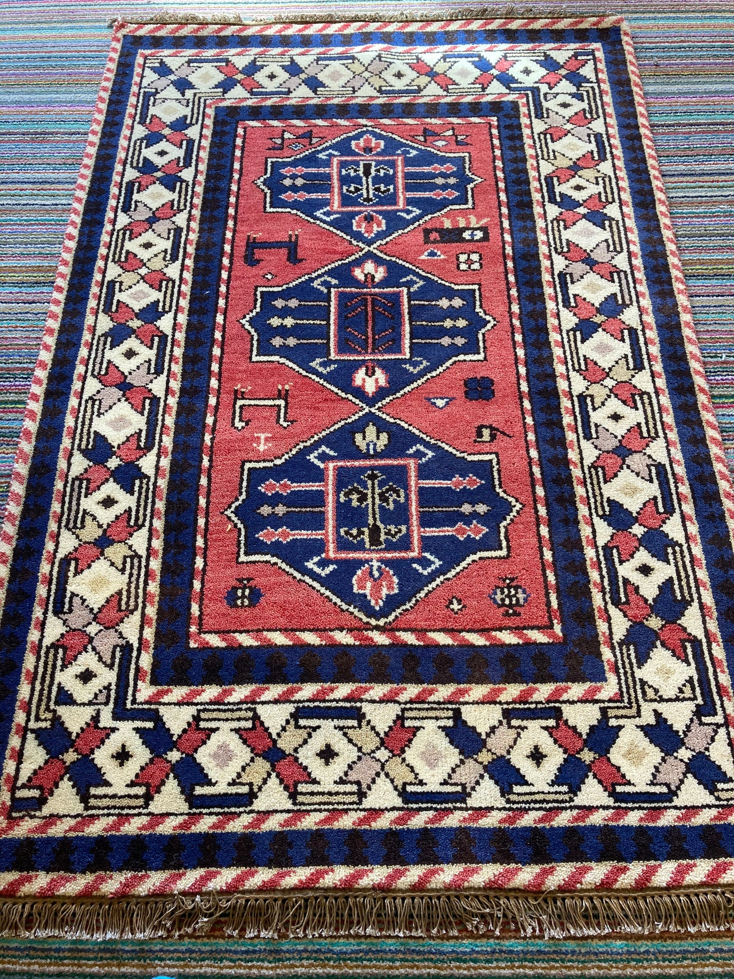 Hand Knotted 100% Wool 120 x 180 cm Rug