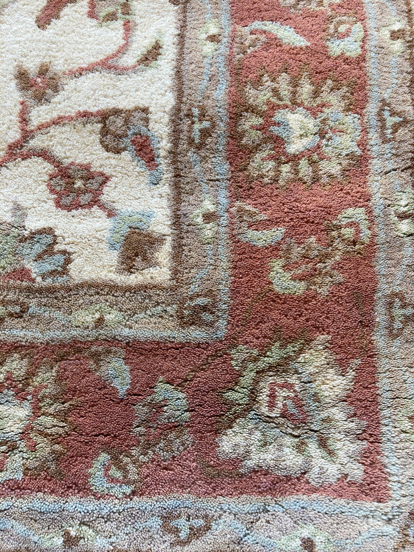 100% Wool 120 x 180 cm Oriental style Rug