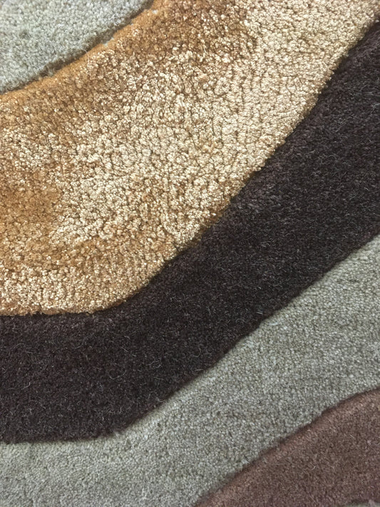 60% Wool Brown/Cream and Gold 90 x 150 cm